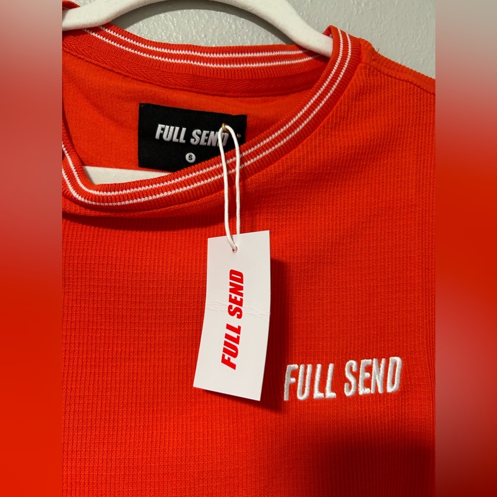 Full Send Essential Tee - Picture 2 of 5